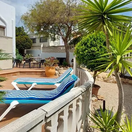 Villa Totalmente Independiente Con Piscina Comunitaria Calp