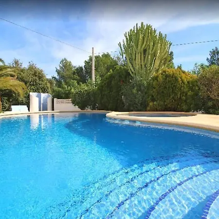 Totalmente Independiente Con Piscina Comunitaria *