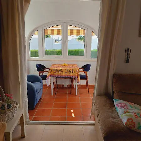 Villa Totalmente Independiente Con Piscina Comunitaria Calpe