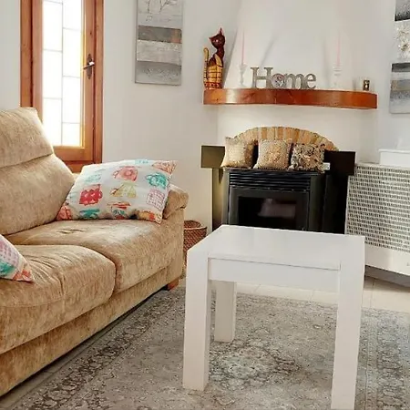 Totalmente Independiente Con Piscina Comunitaria