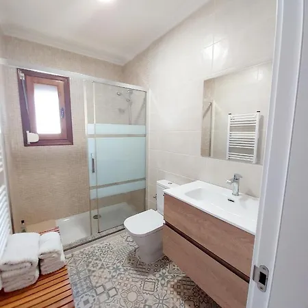 Totalmente Independiente Con Piscina Comunitaria * カルプ