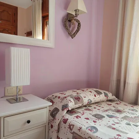 Totalmente Independiente Con Piscina Comunitaria Calp