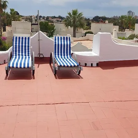 Villa Totalmente Independiente Con Piscina Comunitaria Calpe