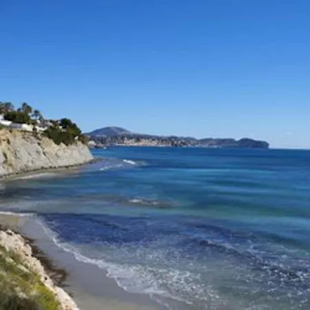 Villa Totalmente Independiente Con Piscina Comunitaria Calpe