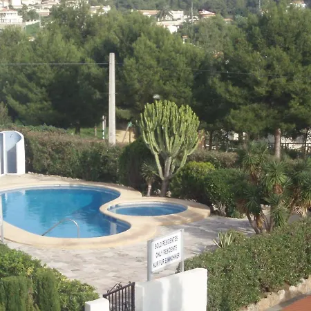Totalmente Independiente Con Piscina Comunitaria Villa Calp