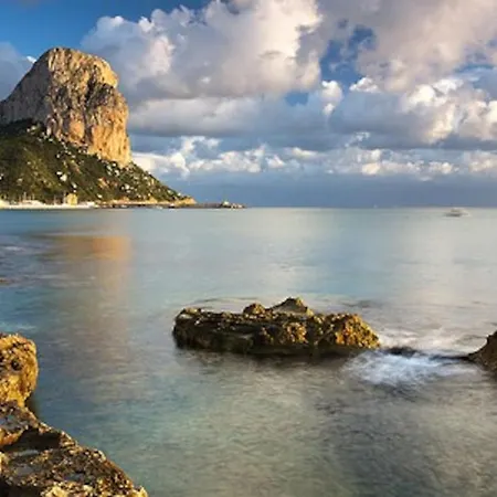 Totalmente Independiente Con Piscina Comunitaria Villa