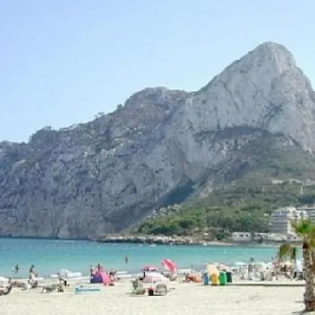 Totalmente Independiente Con Piscina Comunitaria * Calp